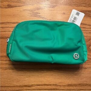 Lululemon 1L belt bag. NWT